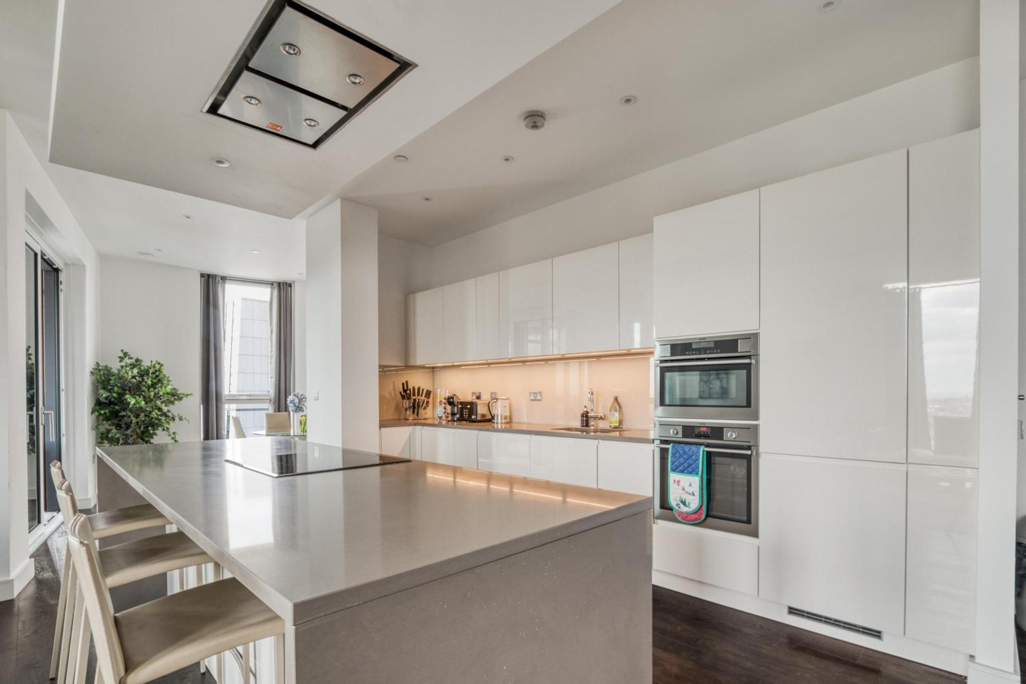 Apartamento Stunning 360º View Luxurious Penthouse Londres Exterior foto