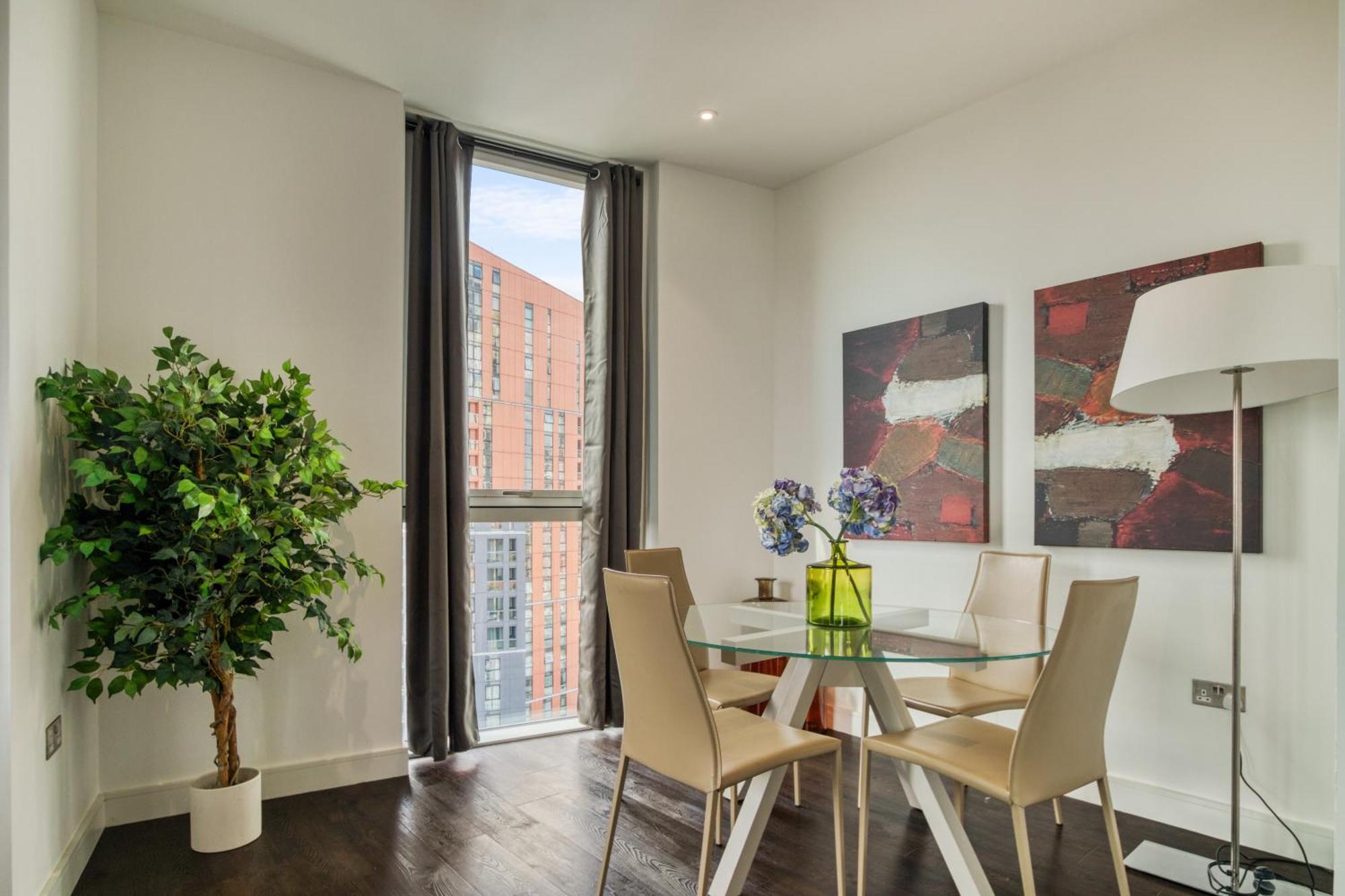 Apartamento Stunning 360º View Luxurious Penthouse Londres Exterior foto