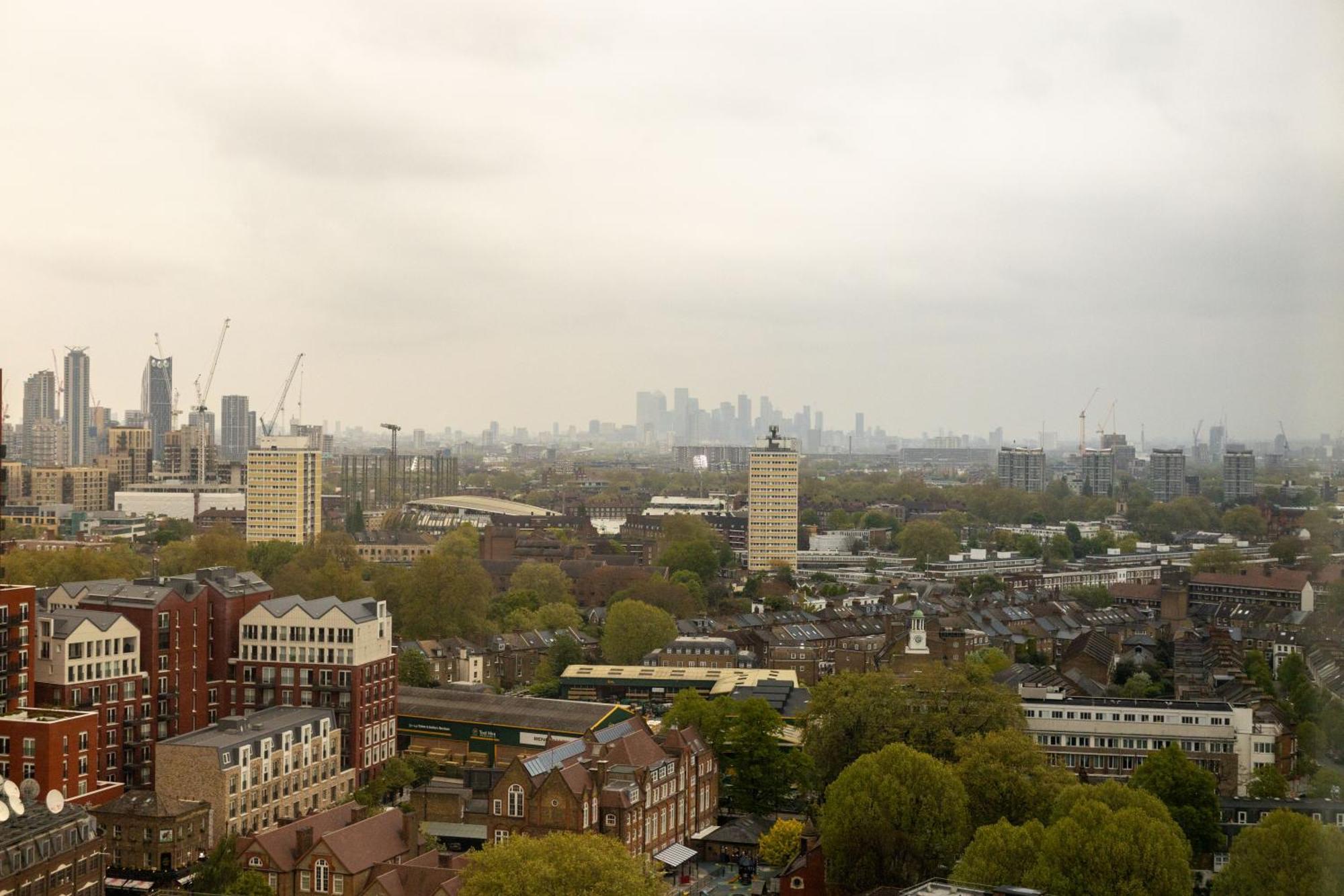 Apartamento Stunning 360º View Luxurious Penthouse Londres Exterior foto
