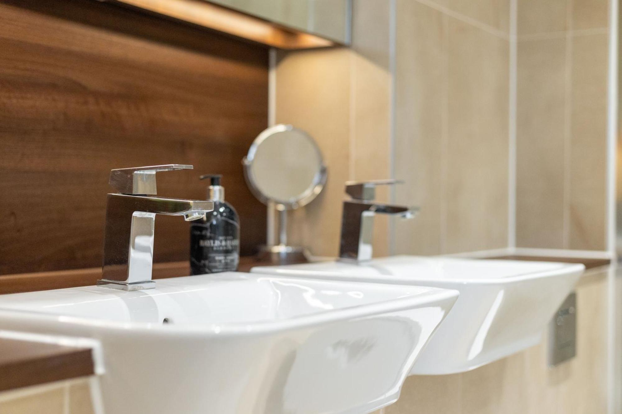 Apartamento Stunning 360º View Luxurious Penthouse Londres Exterior foto