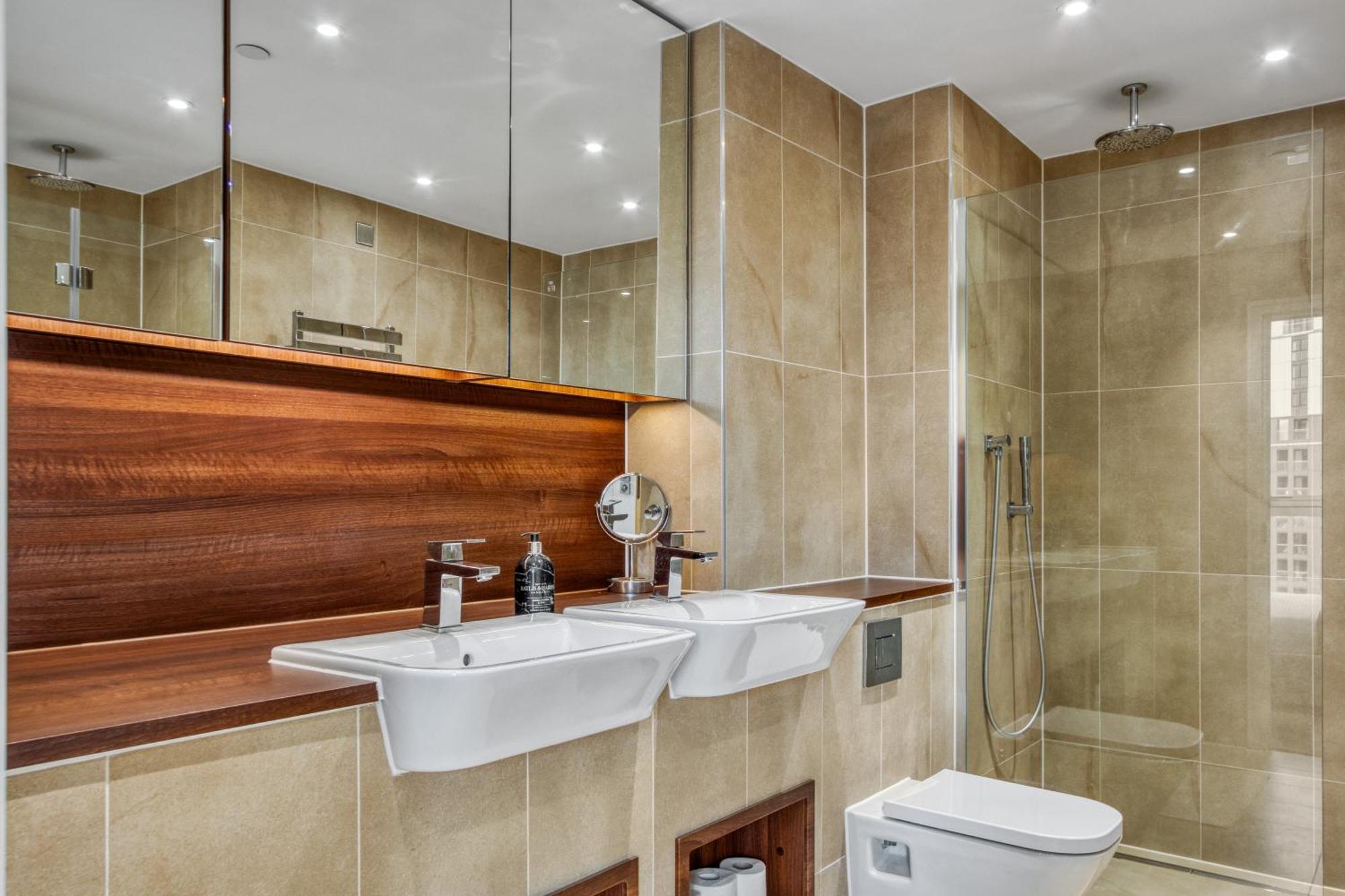 Apartamento Stunning 360º View Luxurious Penthouse Londres Exterior foto