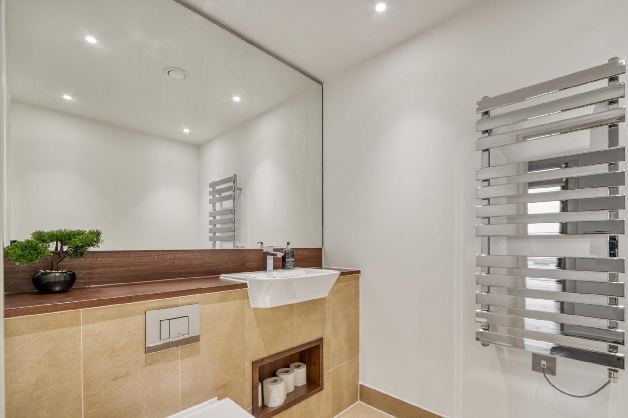 Apartamento Stunning 360º View Luxurious Penthouse Londres Exterior foto